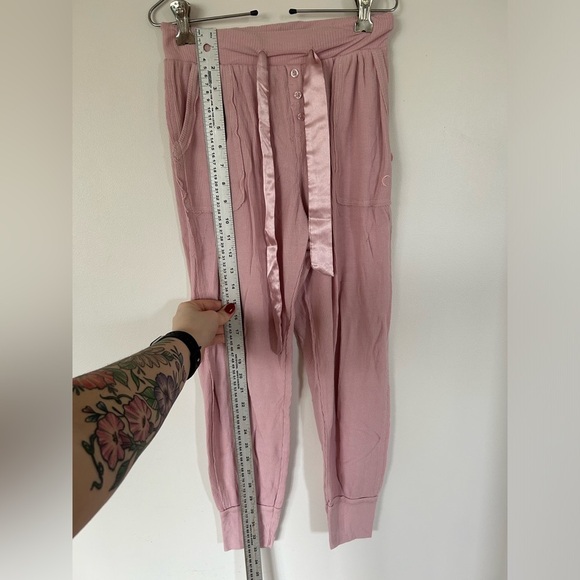 Zyia Pink Waffle Lounge Set​ - Picture 8 of 13